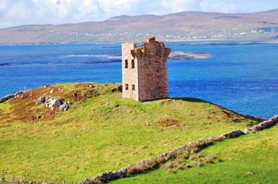 شقة Dungloe Lakeside Lodging المظهر الخارجي الصورة