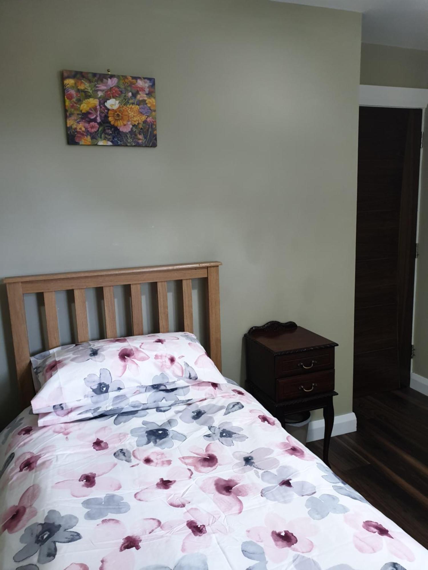 شقة Dungloe Lakeside Lodging المظهر الخارجي الصورة